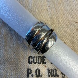 Rare Jeanine Payer ring Size 8 - Engraved Whitman quote
